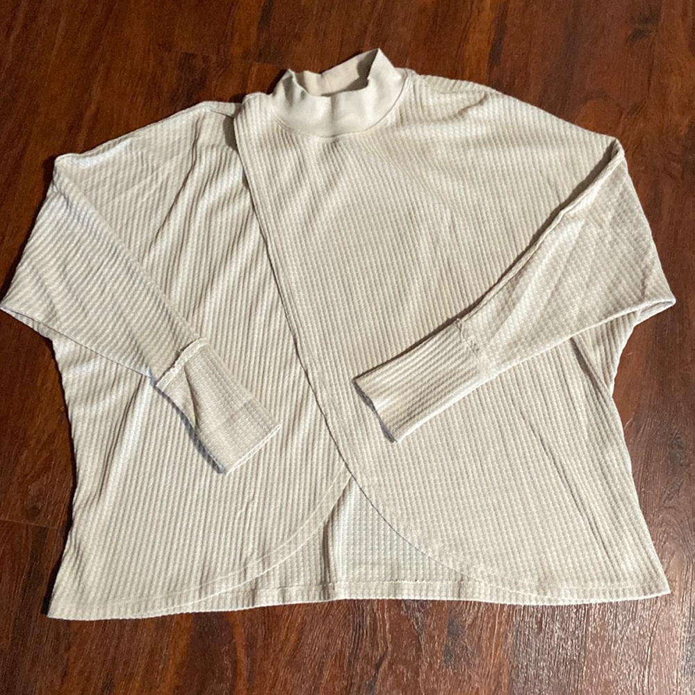 Mona B yoga wrap style top shirt S / M